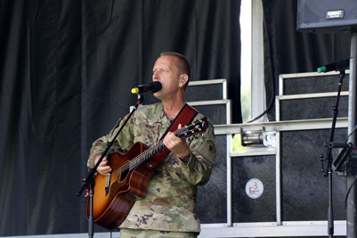 Guitarist Army Six String Band